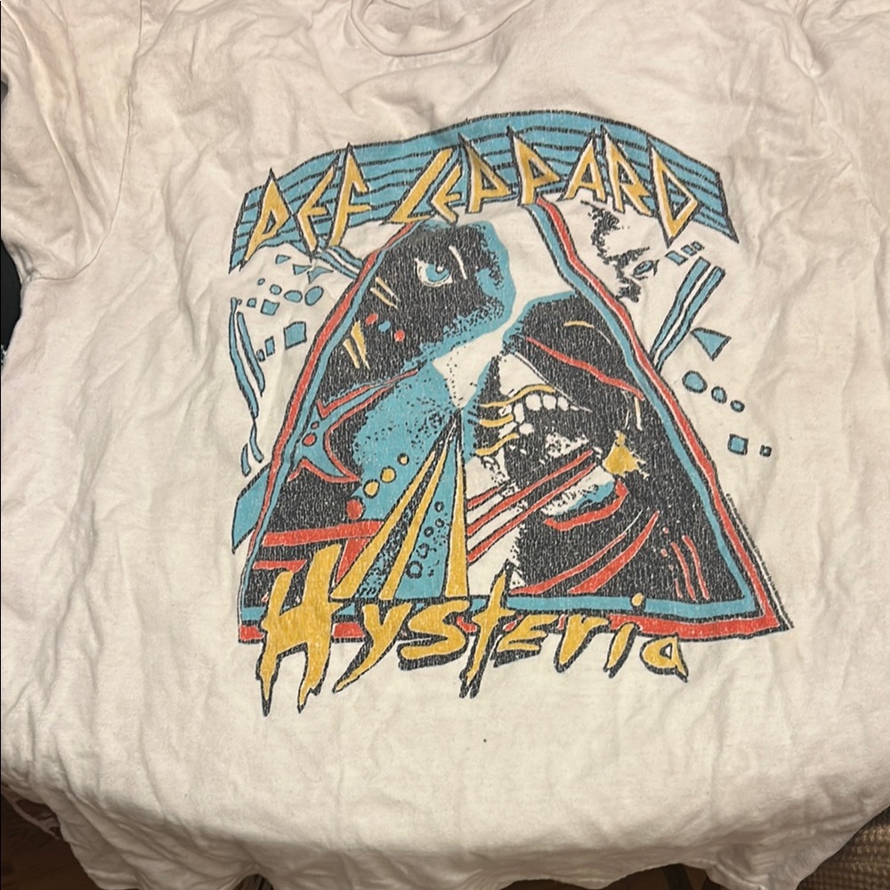 Def Leppard Hysteria Graphic T-Shirt
